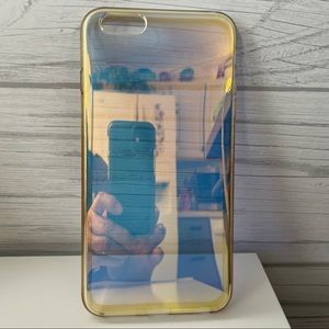 Speck clear case for iPhone 8.